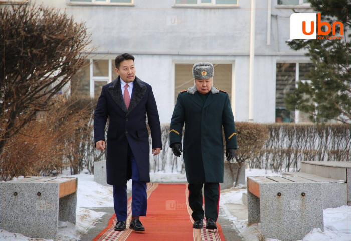 Шадар сайд Х.Ганхуяг онцгой байдлын байгууллагын үйл ажиллагаа, авч хэрэгжүүлж буй арга хэмжээтэй танилцжээ