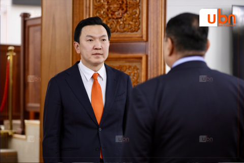 Тамхины хяналтын хуулийг санаачилсан гишүүд ажлын хэсэгт орж хууль зөрчлөө хэмээн УИХ-ын даргад хүсэлт гаргажээ