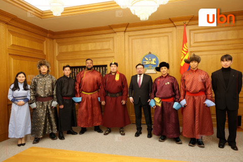 Ерөнхий сайд Г.Занданшатар “Physical Asia” нэвтрүүлгийн гадаад оролцогчдыг ирэх жил Үндэсний их наадам үзэхийг урьжээ