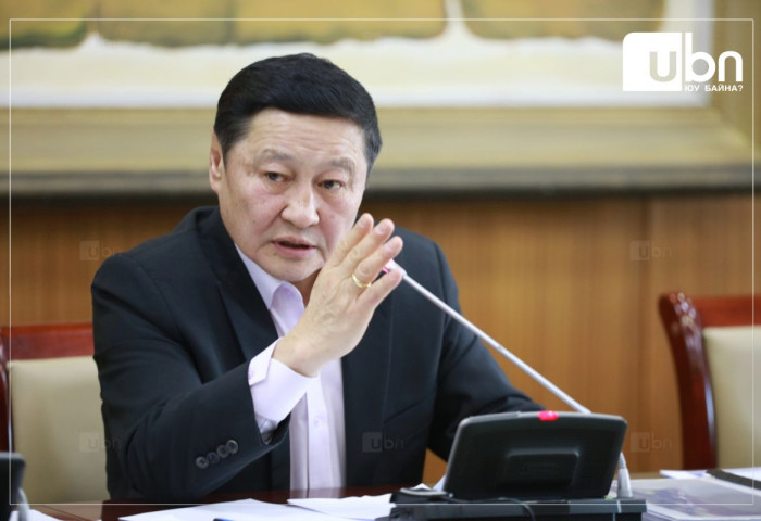 “Ярих юм их байна. 2 жил Ерөнхий сайд хийсэн би 1 минутад 1 жилийнхээ юмыг ярьж амжих уу“