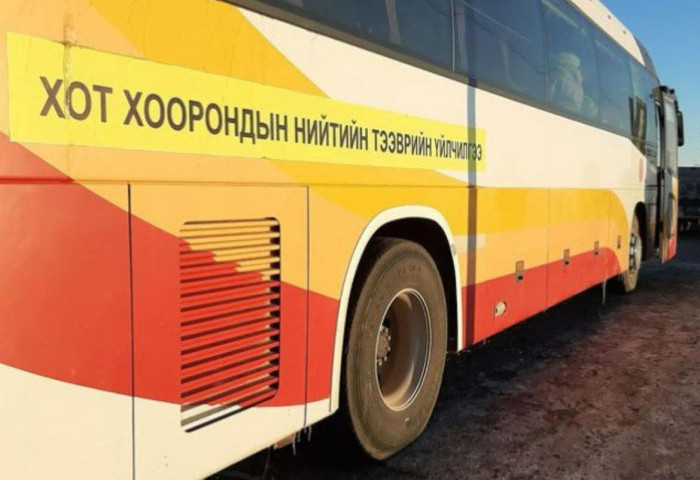 Увс аймгийн чиглэлд явж байсан автобусанд хүүхэд мэндэлжээ