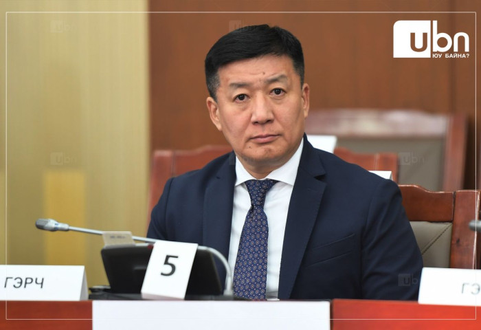 СОНСГОЛ: С.Баярцогт ОТ-н ногдол ашгийг 2019-2020 оны зааг дээр авч эхэлнэ гэж С.Ганбаатар гишүүнтэй хийсэн мэтгэлцээний үеэр хэлж байжээ