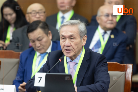 Н.Энхбаяр: Ц.Элбэгдорж миний ярьж байсныг эсрэгээр нь эргүүлж, “Оюутолгойн“ гэх Монголд ашиггүй гэрээ хийсэн.