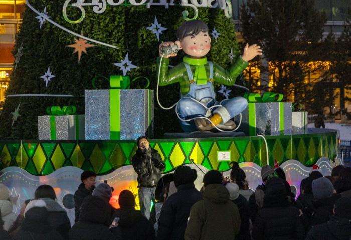 Гэр бүлийн халуун дулаан уур амьсгалыг нэмж, Юнител групп ажилтнууддаа 12 дугаар сарын 30, 31-нд цалинтай чөлөө олгоно