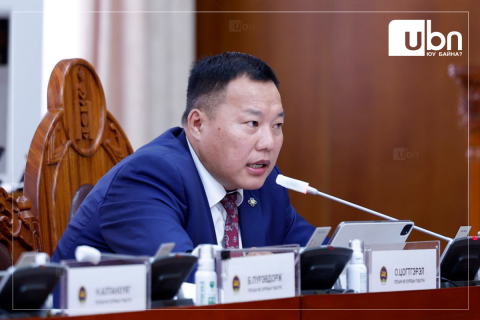 О.Цогтгэрэл: Улсын төсөв 2 их наядаар тасраад байгаа нь ЗГ-ын төлөвлөлт ямар МУУ БАЙГААГ харуулж байна