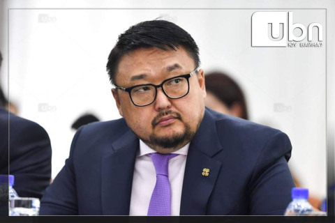 З.Мэндсайхан: ХХААХҮЯ-ыг Дархан руу нүүлгэсэнтэй холбоотойгоор 52 хүнд байрны урьдчилгаа болгож 3.1 тэрбум төгрөг олгосон байна