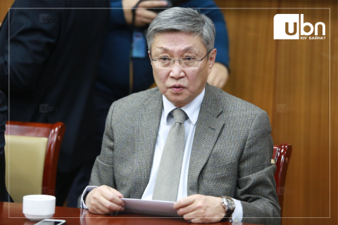 С.Баяр “Оюутолгойн сонсголд оролцохгүй“ гэж байсан ч өнөөдөр иржээ