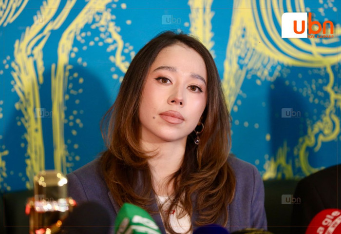 “Намайг Казахстаны ард түмэн маш их дэмжсэн учраас казах хэл дээр шинэ дуу хийсэн. Удахгүй цацагдана“