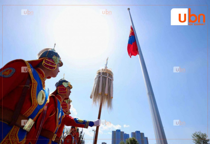 Наадам, цагаан сар амралтын өдөртэй давхацвал дараагийн 7 хоногийн ажлын өдрүүдэд шилжүүлэн амарна