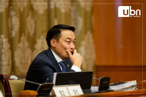 “Д.Амарбаясгаланг яллагдагчаар татаж, АТГ-аас мөрдөн шалгах ажиллагаа явуулж байгаа“