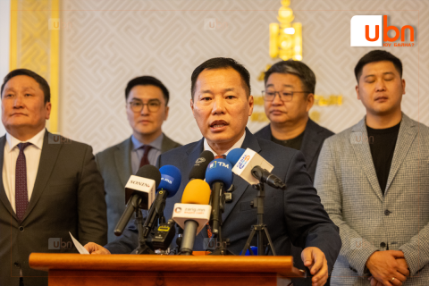 ШУУД: Дэд сайд нарын томилгоог эргэн харахгүй бол АН-ын бүлгээс ЗГ-ыг “огцруулах” арга хэмжээ авахаа мэдэгдлээ