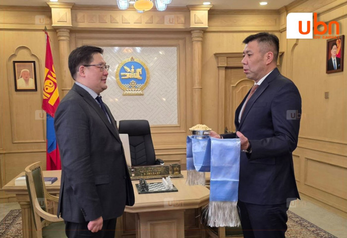 ХЗДХ-ийн дэд сайдаар томилогдсон Д.Мөнх-Эрдэнэ ажлаа хүлээж авлаа