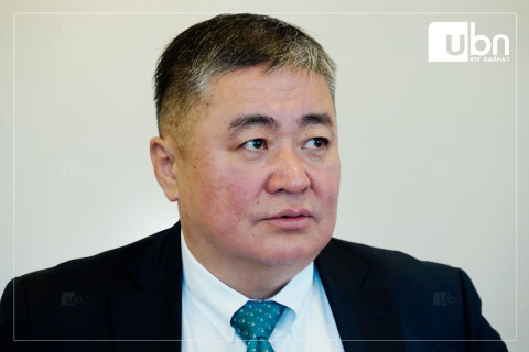 Ж.Ганбатыг Сангийн яамны ТНБД-ын үүрэгт ажлаас нь чөлөөлжээ