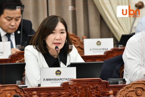 Л.Мөнхбаясгалан: С.Наранцогт дарга аа, та ЗГ-ын үгийг битгий сонсоорой