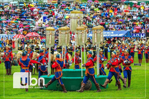 ЧУУЛГАН: Наадам, цагаан сар амралтын өдөр тохиовол дараагийн ажлын өдөрт шилжүүлэх хуулийг буцаалаа