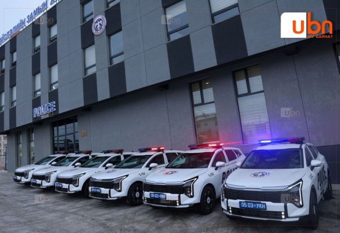 Нийслэлийн замын хөдөлгөөний хяналтын газарт 360 камертай автомашин, суррон хүлээлгэж өглөө