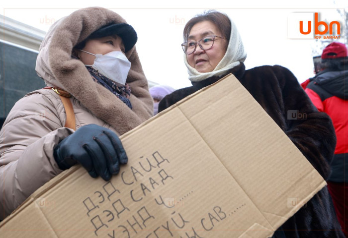 ФОТО: “Идсээр байгаад хордлогонд орлоо. Одоо больё“