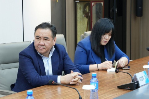 Авлигатай тэмцэх үндэсний хөтөлбөрийн хэрэгжилтийн талаар  санал солилцлоо