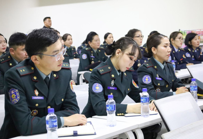“Хүний эрхийн сургагч багш бэлтгэх” сургалт эхэллээ
