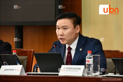 С.Эрдэнэболд: Улс төрийн албан тушаалтан хүсвэл шүүхийн институцээс нэг хүн сугалж аваад “Энэ хүнээс өөр сонголт байхгүй“ гэх марзан тайлбар тавьдаг