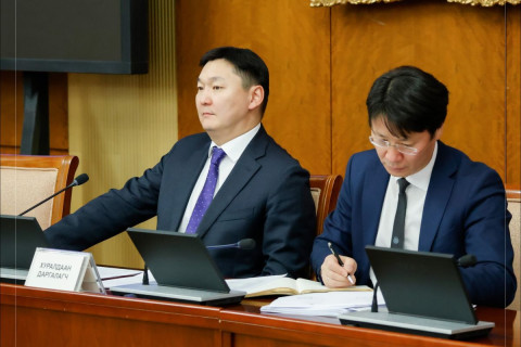 АБГББХ: Зүрх судасны үндэсний төвийг барих зээлийн хэлэлцээр соёрхон батлах тухай хуулийн төслийг дэмжив