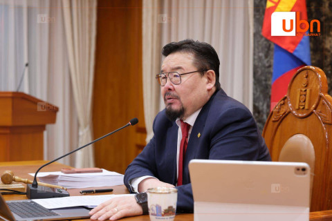 Ерөнхий сайд Г.Занданшатар лицензийн тооллогын хүрээнд улстөрчдийн хамаарлыг тодорхойлох ажлыг шуурхайлахыг санууллаа