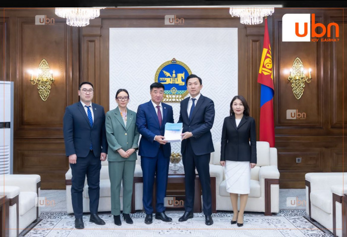 Татварыг 2.7 их наяд төгрөгөөр бууруулахаар тооцсон багц хуулийг УИХ-д өргөн мэдүүллээ