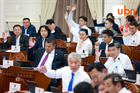 ШУУД: УИХ-ын чуулганы хуралдаан үргэлжилж байна