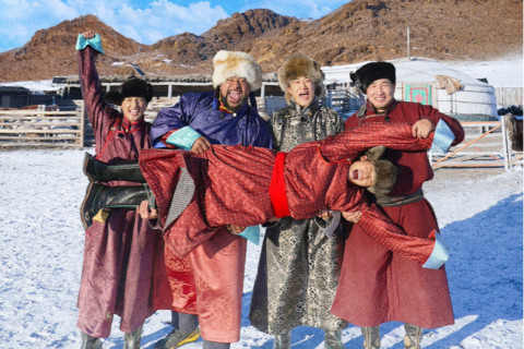 “Physical: Welcome to Mongolia” нэвтрүүлгийн 3, 4-р анги энэ сарын 9-нд “Netflix”-ээр цацагдана