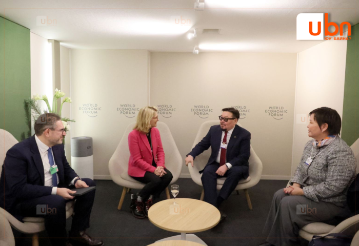 Монгол Улс хиймэл оюунд суурилсан боловсролын систем рүү шилжиж буйг сайшаав