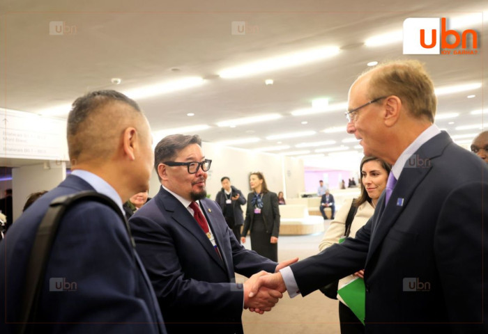 100 гаруй улсын төр, засгийн тэргүүн оролцож буй Дэлхийн эдийн засгийн чуулга уулзалтад Ерөнхий сайд Г.Занданшатар оролцож байна