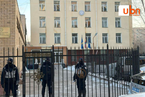 ШУУД: 16 болон 32 настай 2 эмэгтэйг онц хэрцгийгээр хөнөөсөн хэргийн шүүх хурал ЦАХИЛГААН ТАСАРСАН ч хэвийн үргэлжилж байна