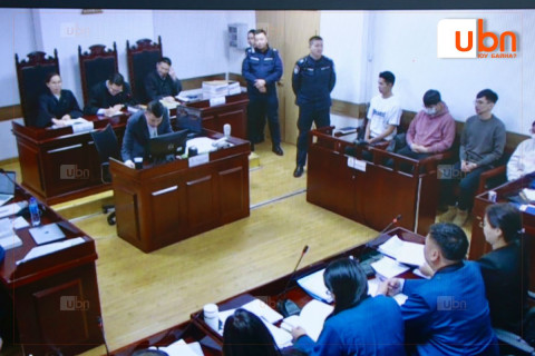 Шүүх хурлыг 22.00 цагт завсарлуулж, маргааш үргэлжлүүлэхээр боллоо