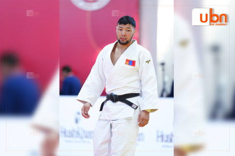 МУГТ Б.Баасанхүүгийн нөхөр Г.Болор-Очир жин өгсөж барилдан эхний тойрогтоо яллаа