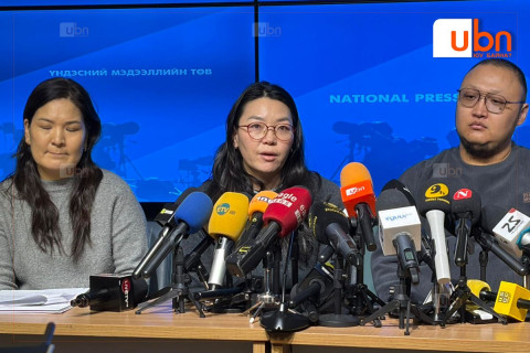 Дүнжингаравын ослоос болж амь насаа алдсан иргэдийн ар гэрийнхэн хохирлоо төрөөс шаардаж, Төрийн гурван өндөрлөгт шаардлага хүргүүлэхээ мэдэгдлээ