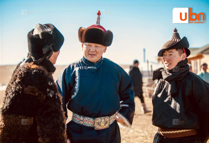 Ерөнхийлөгч У.Хүрэлсүх орон нутагт ажиллаж, малчидтай уулзана