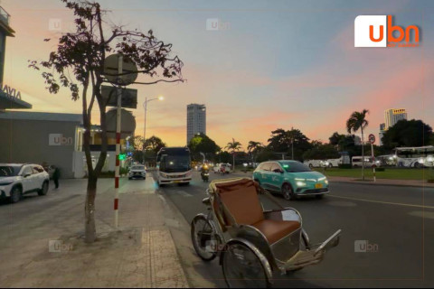 СЭРЭМЖЛҮҮЛЭГ: Вьетнам руу зорчсон зарим Монгол иргэд бүлэглэн хулгайн гэмт хэрэгт сэжиглэгдэн саатуулагдах тохиолдол гарч байна