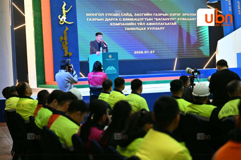 Хагас коксон шахмал түлшний үйлдвэрийн бүтээн байгуулалтын ажлыг эрчимжүүлнэ