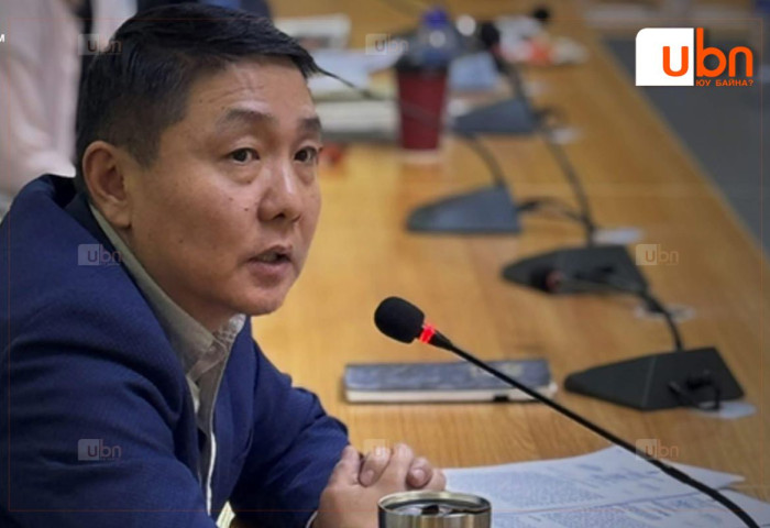 ШУУРХАЙ: Улсын байцаагч А.Бямбадоржийн гэр болон ажлын өрөөнд нэгжлэг хийж байна