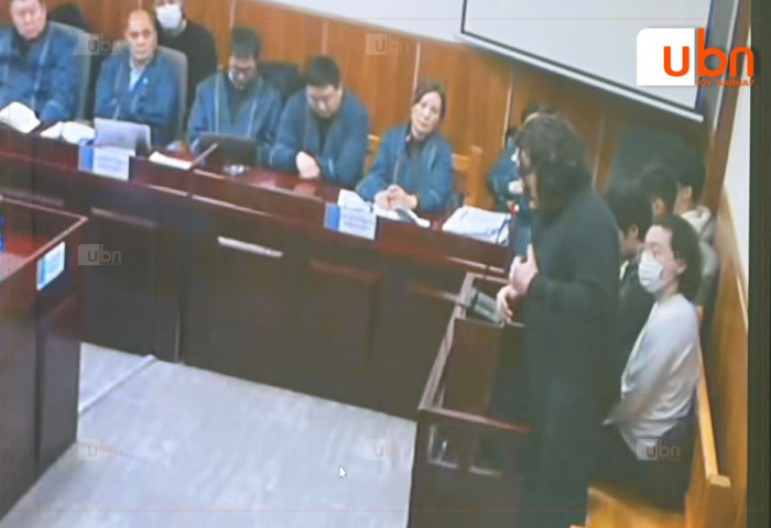 Ц.САНЖААЧОЙПЭЛ: Канте бааранд ортол Д.Саяннямбуугийн ширээнд сууж байсан н.Өлзийсайхан манай найз охиныг хоргоож эхэлсэн