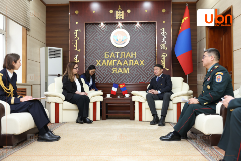 Зэвсэгт хүчний боловсон хүчнийг чадавхжуулахад Франц Улсын дэмжлэг чухал үүрэг гүйцэтгэж байгаад талархал илэрхийллээ