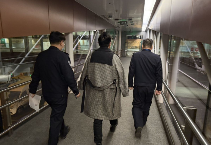 Залилангийн гэмт хэрэг үйлдэж оргон зайлсан БНХАУ-ын иргэнийг МУ-аас гаргаж, өөрийн улсад нь хуяглан хүргэлээ