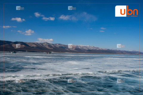 Гол мөрөн, нуурын мөсний зузаан өмнөх оны мөн үеэс 5-30 см нимгэн байна