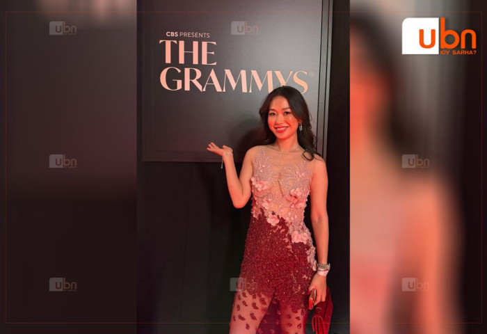 Лос Анжелес хотод болсон Грэммийн шагнал гардуулах ёслолд дэд сайд асан ОБУНА буюу Б.Болор-Эрдэнэ уригдан оролцжээ