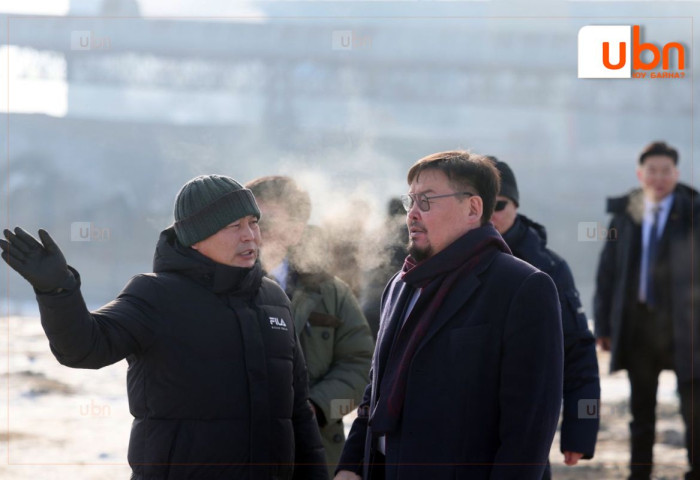 Г.Занданшатар: 2000 оны үед Шивээ-Овоо, дараа нь ДЦС-5-ыг ГАЦААСАН. ЦС барих нь эрчим хүчний аюулгүй байдалтай холбоотой учраас янз бүрийн улс төр оруулахгүйгээр явуулах хэрэгтэй