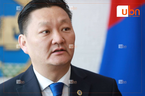 Б.Даваадалай: 1072 хувьцааг олгох талаар ЗГ-аас ямар нэг шийдвэр, чиглэл гараагүй