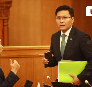 Нүүрсний хэргээр яллагдсан УИХ-ын гишүүн асан Т.Аюурсайхан цагаан сарын дараа СУЛЛАГДАНА