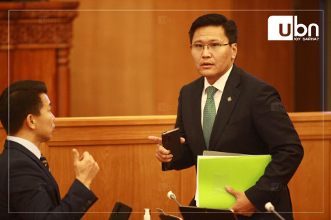 Нүүрсний хэргээр яллагдсан УИХ-ын гишүүн асан Т.Аюурсайхан цагаан сарын дараа СУЛЛАГДАНА