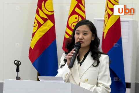 ХЭЛЭЛЦҮҮЛЭГ: Өсвөр үеийн охидын төрөлтийн түвшин жил бүр тогтвортой буурч байна