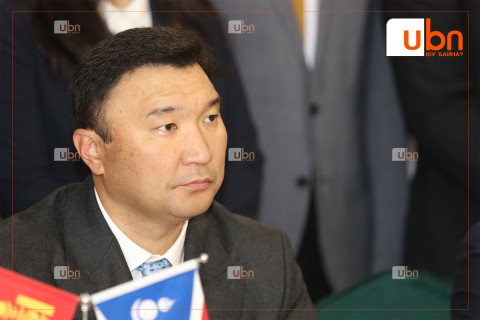 Т.Батцогт: Хан-Уул дүүргийн Засаг дарга гэж яачихсан нөхөр байдаг юм бэ